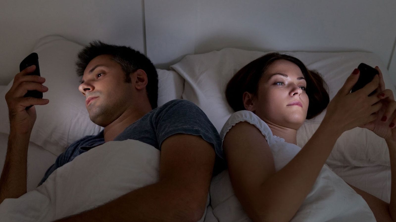 Recharging Your Relationship by Disconnecting from Social Media